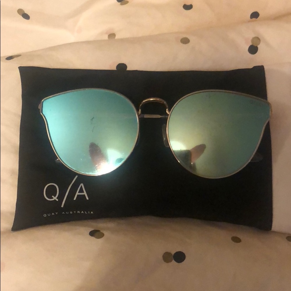 QUAY all my love sunglasses w/ mirrored lenses